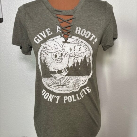 Vintage-Inspired Woodsy Owl “Give a Hoot, Don’t Pollute” Tee – Size M - Picture 1 of 5